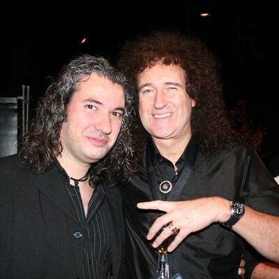 Bandleader Frank Rohles mit seinem Freund, dem Queen-Gitarristen Brian May.
