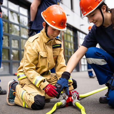 Rotary Club Hagen spendet an Bambini Feuerwehr