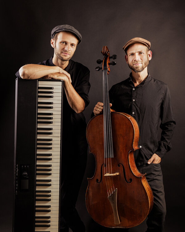 Hofgefl�ster am B�rgerhaus Duo H�bner-Sch�nfelder